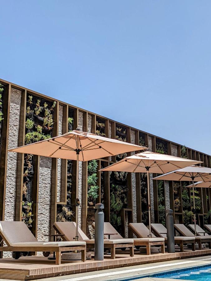 Aparthotel Citadines Abha Exterior foto The restaurant's patio