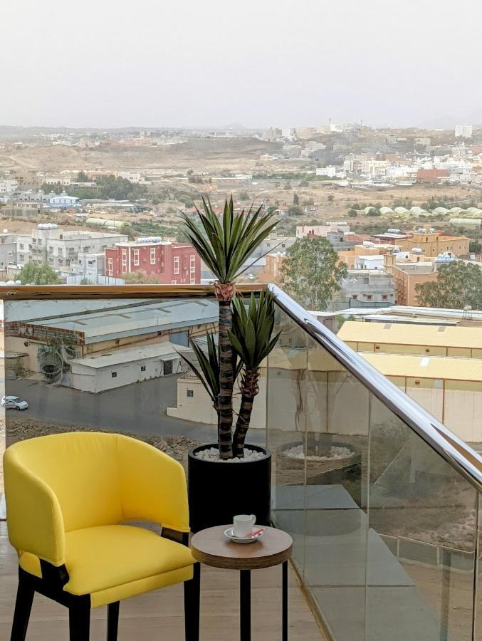 Aparthotel Citadines Abha Exterior foto Yucca gloriosa